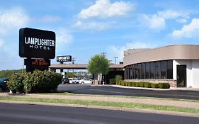 Lamplighter Inn-South